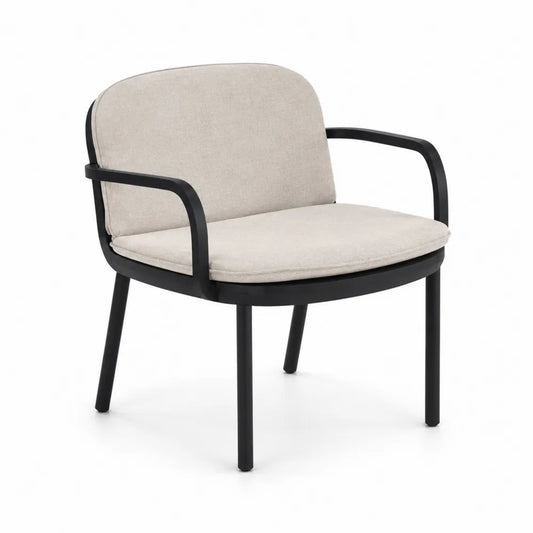 Poltrona in alluminio nero con cuscino in tessuto beige